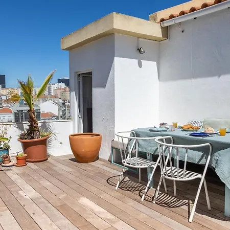 Amazing & Bright Loft In Hip Arroios With Private Rooftop! * Lizbona