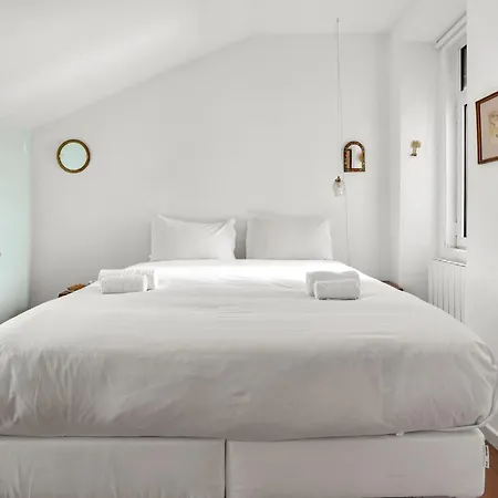 Amazing & Bright Loft In Hip Arroios With Private Rooftop! Apartament