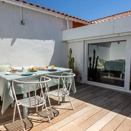 Amazing & Bright Loft In Hip Arroios With Private Rooftop! *