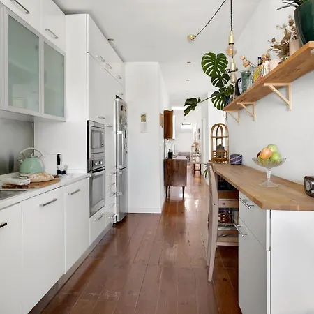 Amazing & Bright Loft In Hip Arroios With Private Rooftop! * Lisbon